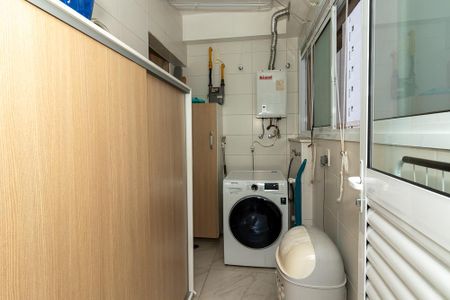 Apartamento à venda com 133m², 3 quartos e 2 vagas Apartamento à venda com 133m², 3 quartos e 2 vagasÁrea de Serviço