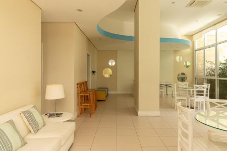 Apartamento à venda com 133m², 3 quartos e 2 vagas Apartamento à venda com 133m², 3 quartos e 2 vagasÁrea comum - Salão de festas