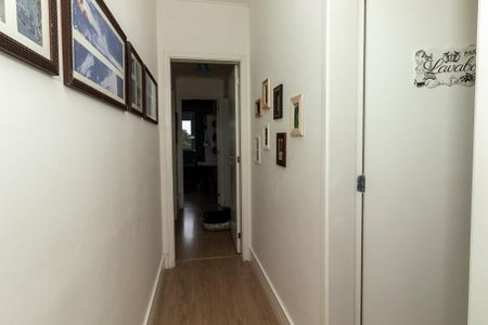 Apartamento à venda com 133m², 3 quartos e 2 vagas Apartamento à venda com 133m², 3 quartos e 2 vagasCorredor