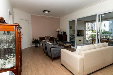 Apartamento à venda com 133m², 3 quartos e 2 vagas Apartamento à venda com 133m², 3 quartos e 2 vagasSala