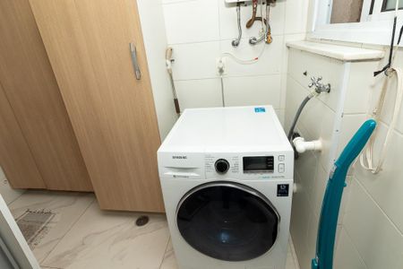 Apartamento à venda com 133m², 3 quartos e 2 vagas Apartamento à venda com 133m², 3 quartos e 2 vagasÁrea de Serviço