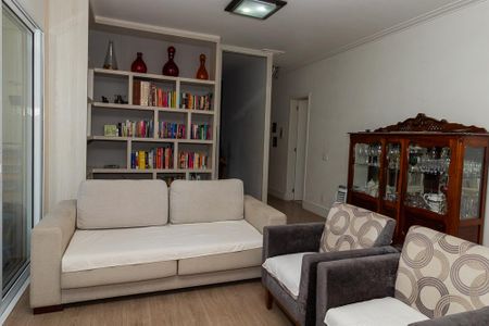 Apartamento à venda com 133m², 3 quartos e 2 vagas Apartamento à venda com 133m², 3 quartos e 2 vagasSala