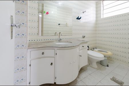 Apartamento para alugar com 122m², 3 quartos e 1 vaga Apartamento para alugar com 122m², 3 quartos e 1 vagaBanheiro suíte