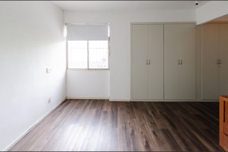 Apartamento para alugar com 122m², 3 quartos e 1 vaga Apartamento para alugar com 122m², 3 quartos e 1 vagaSuíte