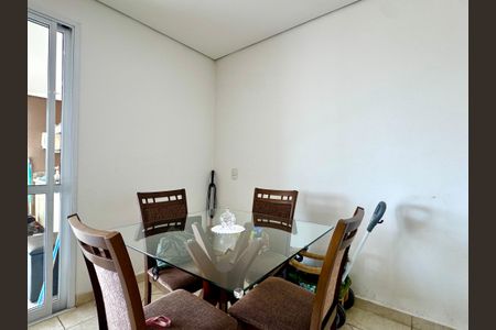 Apartamento à venda com 114m², 3 quartos e 2 vagas Apartamento à venda com 114m², 3 quartos e 2 vagasSala de Jantar