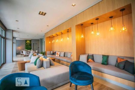 Apartamento à venda com 71m², 2 quartos e 1 vagaÁrea comum