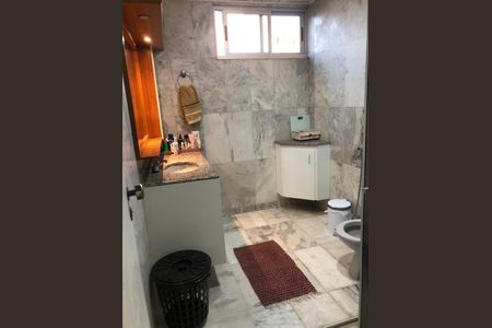 Apartamento à venda com 230m², 4 quartos e 2 vagas
