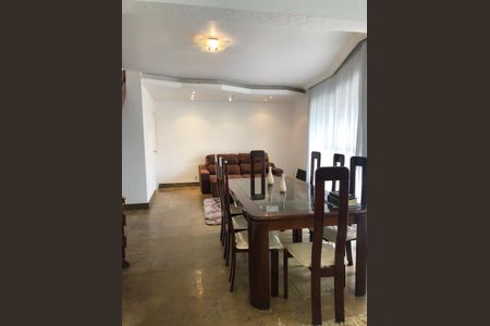 Apartamento à venda com 230m², 4 quartos e 2 vagas