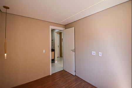 Quarto 1 de apartamento para alugar com 2 quartos, 34m² em Parque Bristol, São Bernardo do Campo
