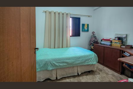 Casa à venda com 260m², 3 quartos e 2 vagasQuarto