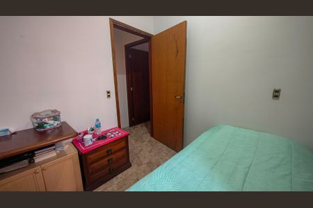 Casa à venda com 260m², 3 quartos e 2 vagasQuarto