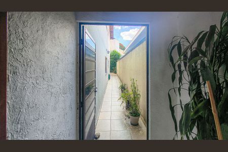 Casa à venda com 260m², 3 quartos e 2 vagasCorredor