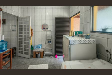 Casa à venda com 260m², 3 quartos e 2 vagasÁrea de Serviço