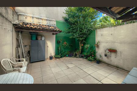 Casa à venda com 260m², 3 quartos e 2 vagasÁrea de Serviço