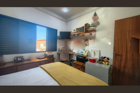 Casa à venda com 260m², 3 quartos e 2 vagasSuíte 1