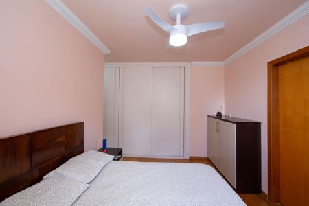 Apartamento à venda com 128m², 4 quartos e 2 vagasQUARTO1