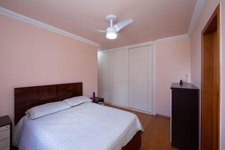 Apartamento à venda com 128m², 4 quartos e 2 vagasQUARTO1