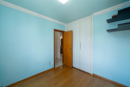 Apartamento à venda com 128m², 4 quartos e 2 vagasQUARTO2