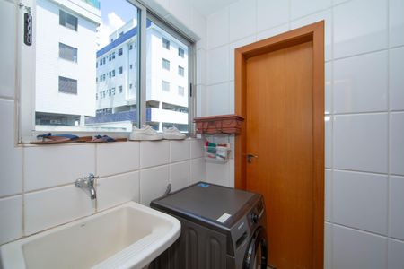 Apartamento à venda com 128m², 4 quartos e 2 vagasAREA DE SERVICO