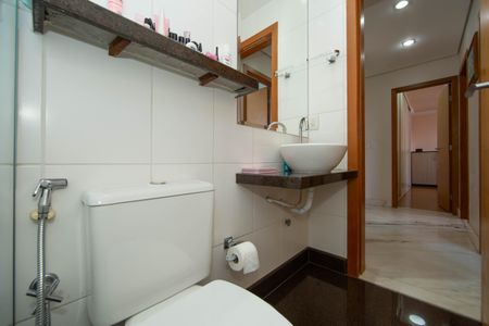 Apartamento à venda com 128m², 4 quartos e 2 vagasBANHEIRO1