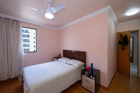 Apartamento à venda com 128m², 4 quartos e 2 vagasQUARTO1