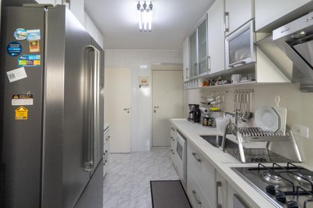Apartamento à venda com 120m², 3 quartos e 2 vagas Apartamento à venda com 120m², 3 quartos e 2 vagasCozinha