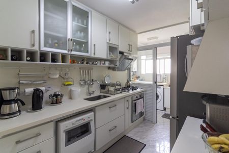 Apartamento à venda com 120m², 3 quartos e 2 vagas Apartamento à venda com 120m², 3 quartos e 2 vagasCozinha