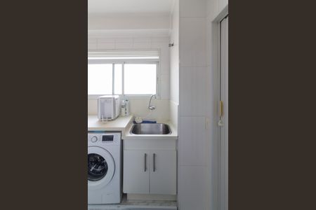 Apartamento à venda com 120m², 3 quartos e 2 vagas Apartamento à venda com 120m², 3 quartos e 2 vagasÁrea de serviço