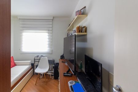 Apartamento à venda com 120m², 3 quartos e 2 vagas Apartamento à venda com 120m², 3 quartos e 2 vagasQuarto 2