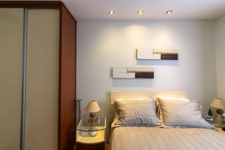 Apartamento à venda com 120m², 3 quartos e 2 vagas Apartamento à venda com 120m², 3 quartos e 2 vagasQuarto 1 - Suíte 1