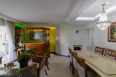 Sala de estar - Jantar de apartamento à venda com 3 quartos, 120m² em Vila Sofia, São Paulo