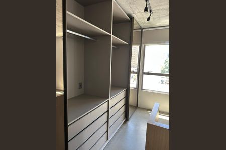 Apartamento à venda com 70m², 1 quarto e 1 vagaQuarto