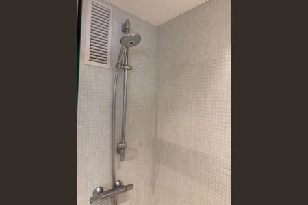 Apartamento à venda com 70m², 1 quarto e 1 vagaBanheiro