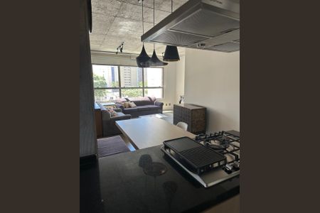 Sala de apartamento para alugar com 1 quarto, 70m² em Centro, Campinas