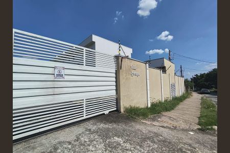 Casa de condomínio à venda com 75m², 2 quartos e 2 vagasFachada