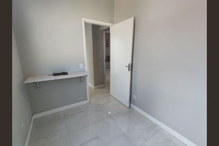 Casa de condomínio à venda com 75m², 2 quartos e 2 vagasQuarto