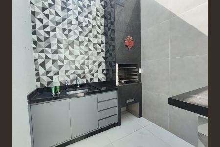 Casa de condomínio à venda com 75m², 2 quartos e 2 vagasÁrea externa