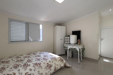 Casa à venda com 229m², 3 quartos e 2 vagasQuarto 3