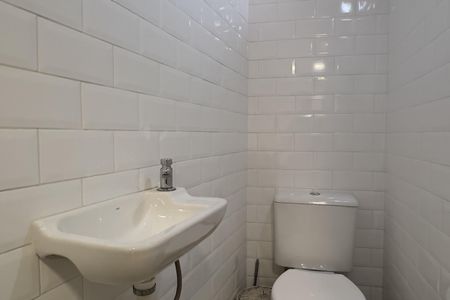 Casa à venda com 229m², 3 quartos e 2 vagasLavabo 2