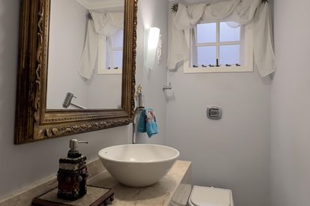 Casa à venda com 229m², 3 quartos e 2 vagasLavabo 1