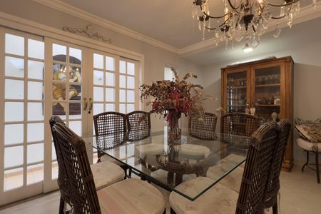 Casa à venda com 229m², 3 quartos e 2 vagasSala de Jantar