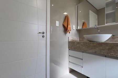 Casa à venda com 229m², 3 quartos e 2 vagasBanheiro 1