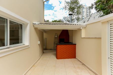 Casa à venda com 400m², 4 quartos e 6 vagasÁrea comum - Churrasqueira