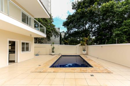 Casa à venda com 400m², 4 quartos e 6 vagasPiscina