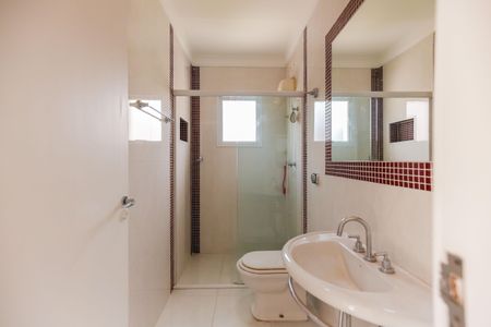 Casa à venda com 400m², 4 quartos e 6 vagasSuíte 1