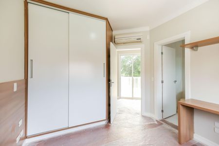 Casa à venda com 400m², 4 quartos e 6 vagasSuíte 2