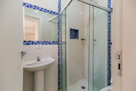 Casa à venda com 400m², 4 quartos e 6 vagasBanheiro de serviço