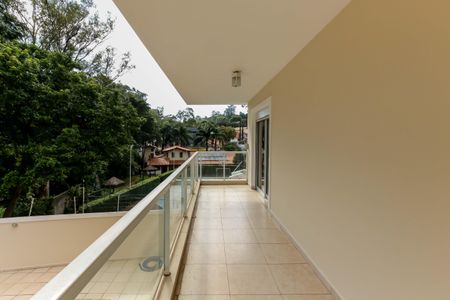 Casa à venda com 400m², 4 quartos e 6 vagasVaranda Suites 