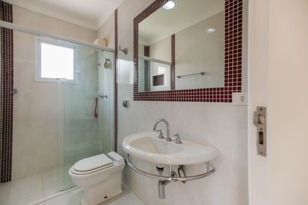 Casa à venda com 400m², 4 quartos e 6 vagasSuíte 1