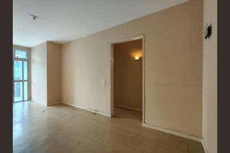 Apartamento para alugar com 65m², 2 quartos e 1 vagaSala
